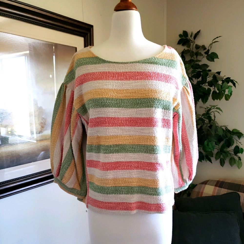 Anthro balloon sleeved blouse